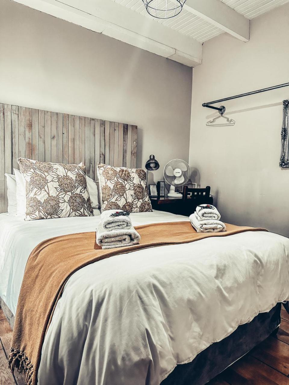 59 On True North Guest Rooms Йоханнесбург Экстерьер фото